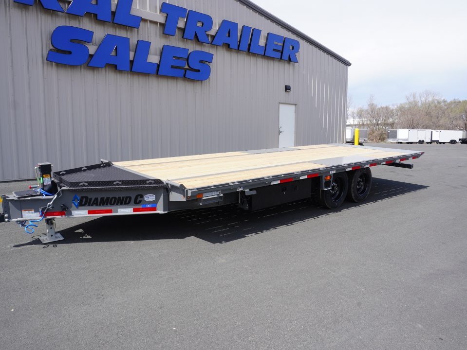 New 2026 Diamond C Trailers DET207 22ft Deckover Tilt Trailer