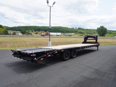 New 2027 PJ Trailers LQ 30ft Gooseneck Bodies