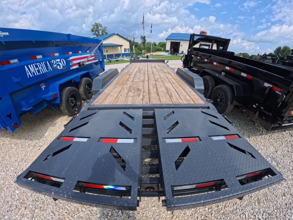 New 2027 Iron Bull 83 x 22 EWB Equipment Trailer