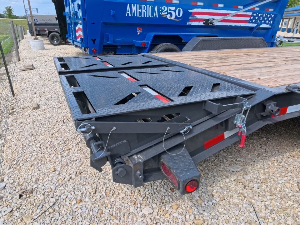 New 2027 Iron Bull 83 x 22 EWB Equipment Trailer