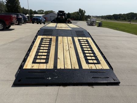 New 2027 Midsota FBHB3612-259G Hydraulic Tail Goosneck Deckover Trailer