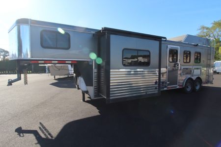 Used 2013 Bison Trailers Trail Express 8310 Horse Trailer w/Slide-Generator- Hayrack