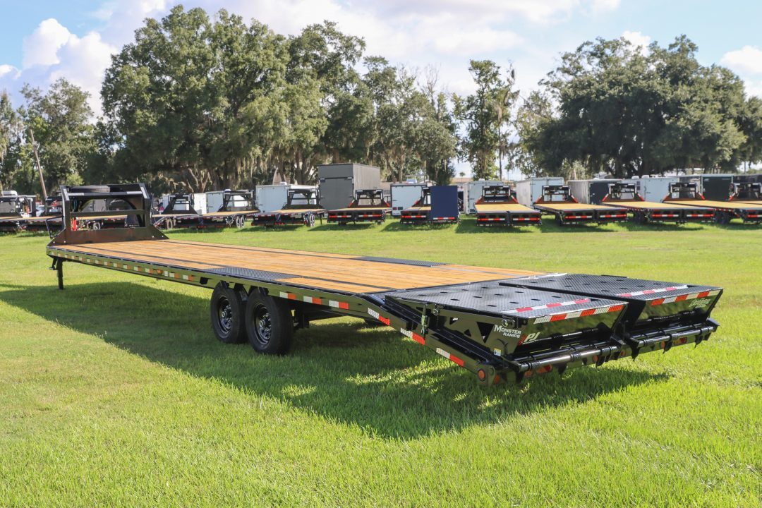 New 2027 8.5X40 PJ Gooseneck Equipment Trailer