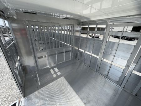 New 2027 Sundowner Rancher Express 2725