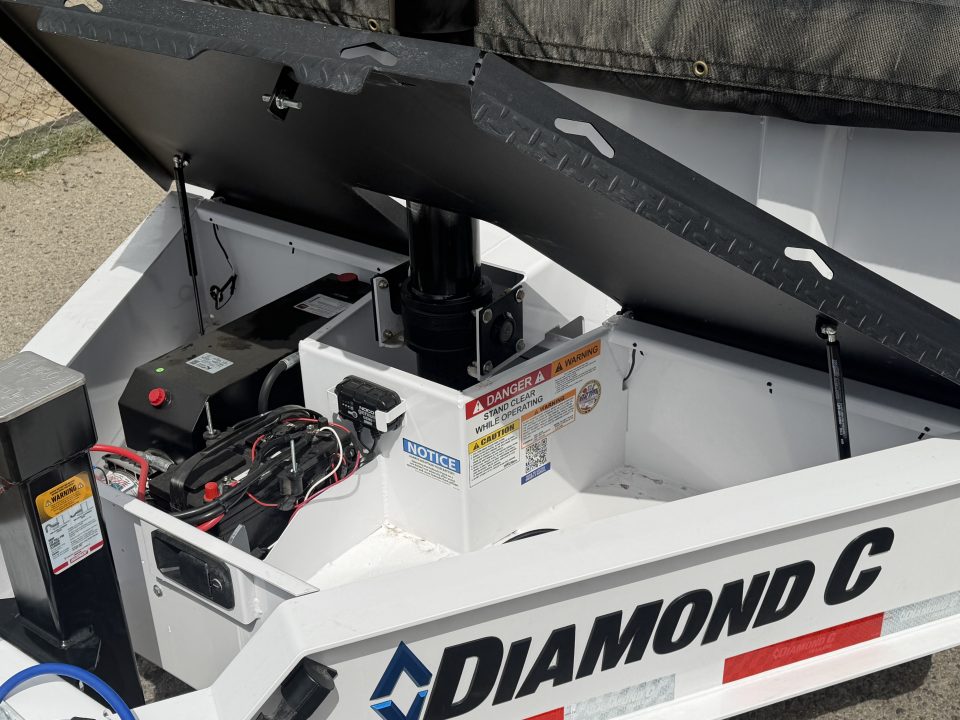 New 2027 Diamond C LPT 14' - 15.5K Telescopic Dump Trailer