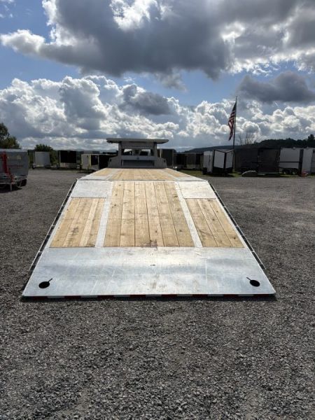 New 2027 Triumph Trailers GDTGN-TA102X32-12K Gooseneck Bodies