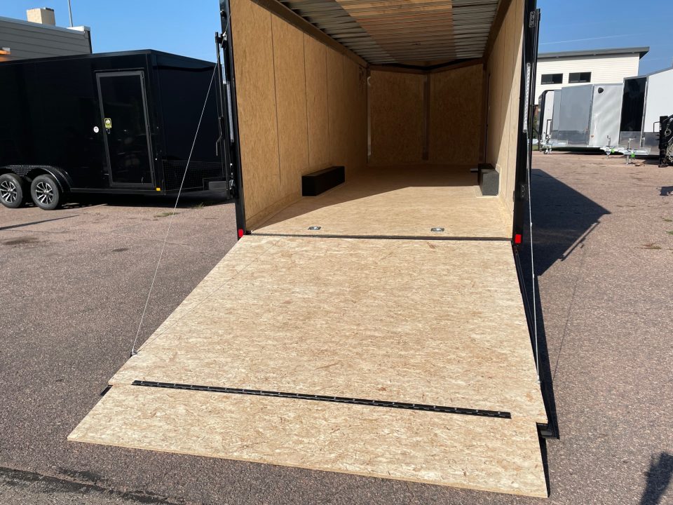 2027 Formula Trailers photo 4