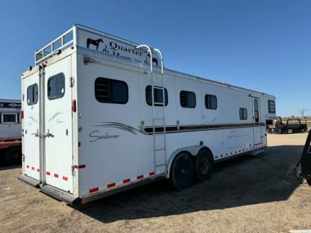 Used 2003 Sundowner Sunlight 727 Horse Trailer