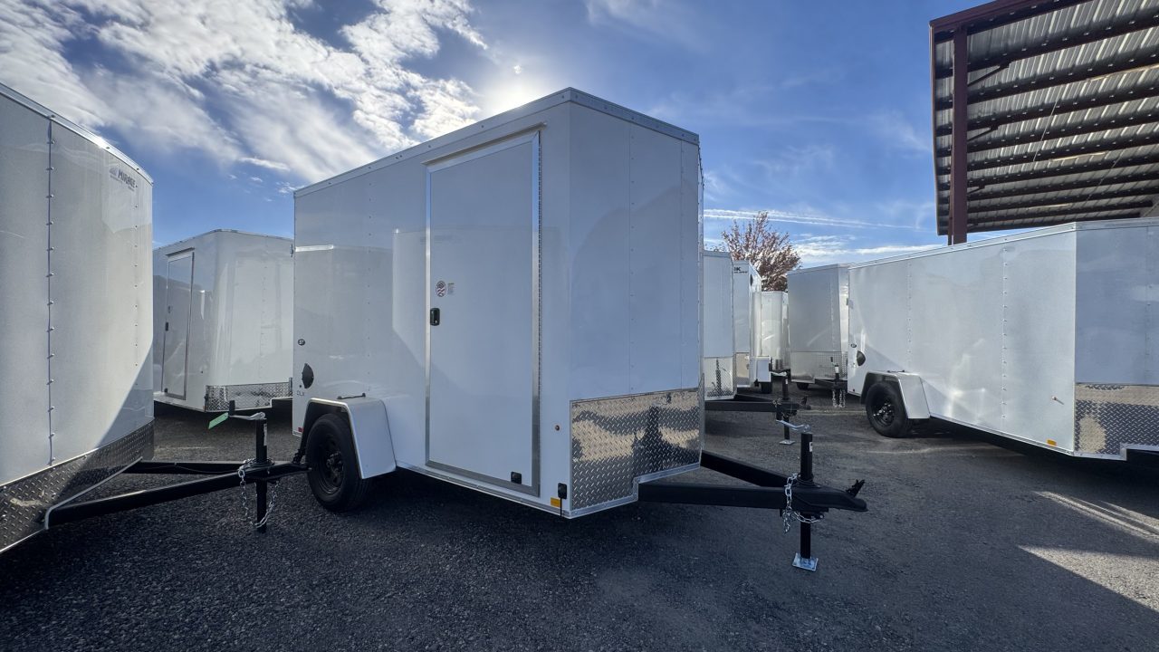 New 2027 Look Trailers 6 x 10 ST DLX Flat Top V-Nose 3K Cargo / Enclosed Trailer