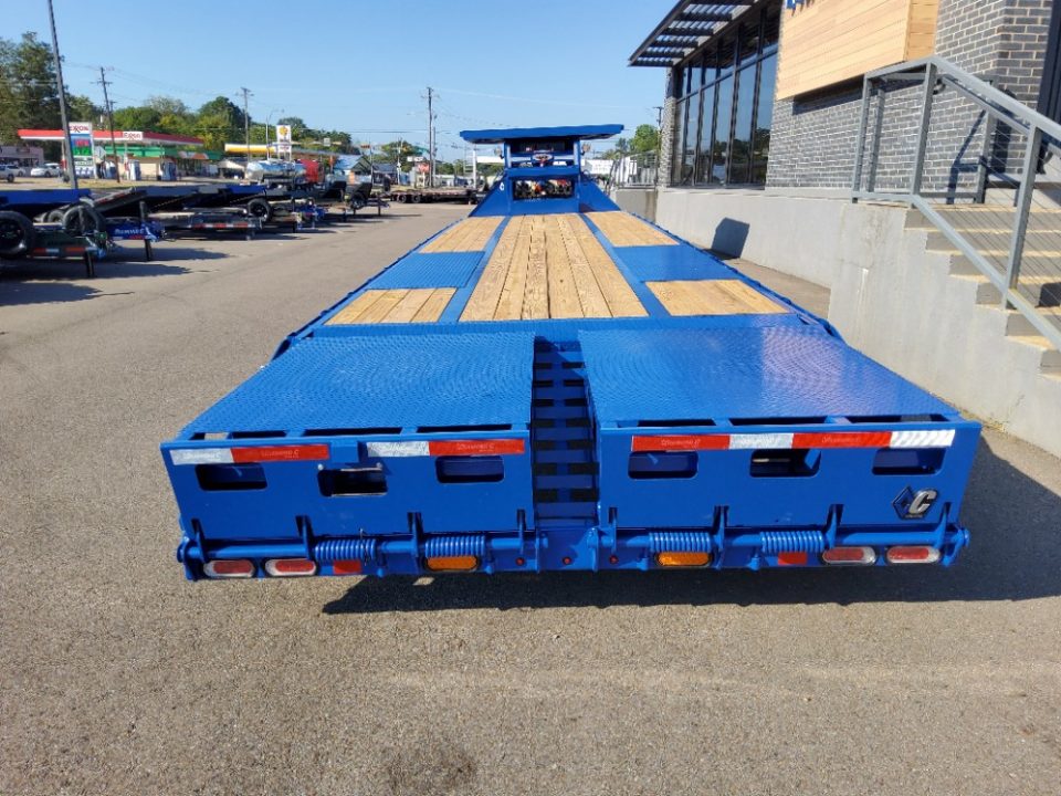 New 2027 Diamond C Trailers FMAX210MR/XDR 2.0 Flatbed Trailer