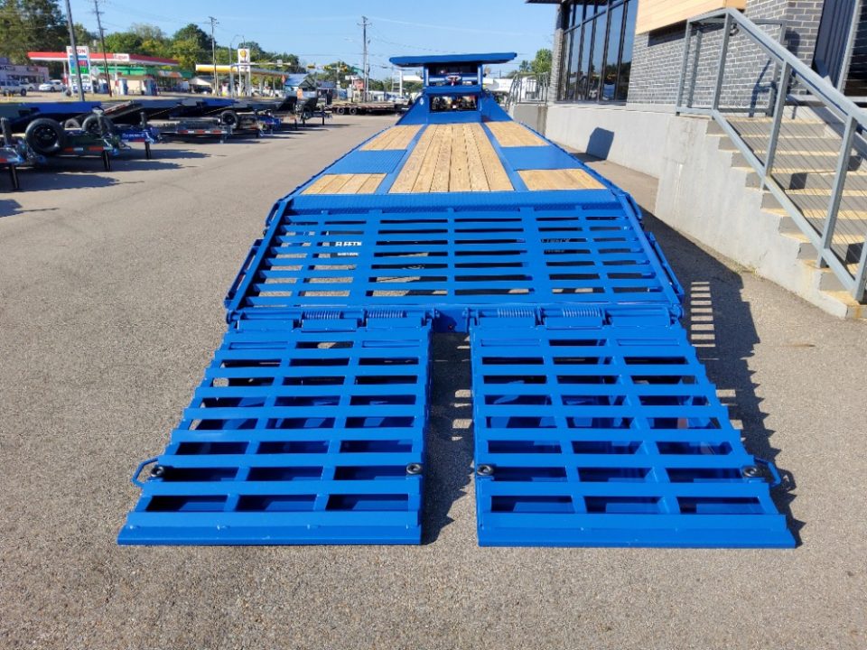 New 2027 Diamond C Trailers FMAX210MR/XDR 2.0 Flatbed Trailer