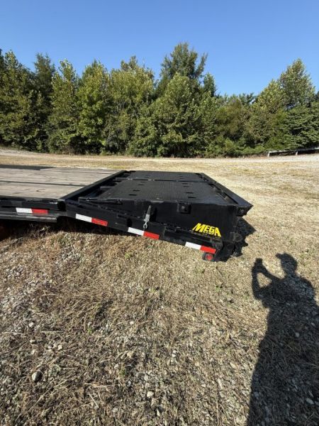 Used 2026 Big Tex 22GN-40 Flatbed Trailer, 35+5, MEGA RAMPS, 2 SPD JACKS, SPARE TIRE