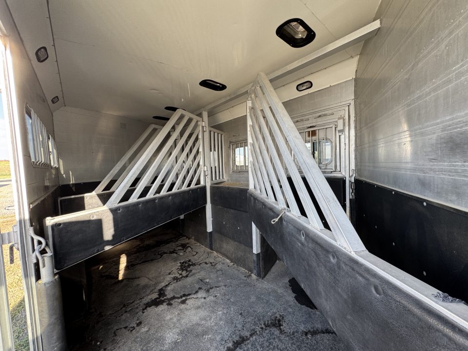 Consignment 2008 Sprinter 4H BP Weekender Horse Trailer