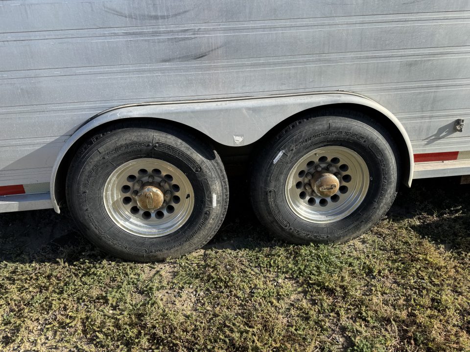 Consignment 2008 Sprinter 4H BP Weekender Horse Trailer