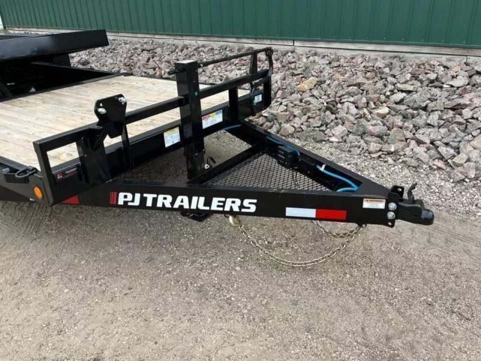 New 2027 22' 14k PJ Channel Equipment Tilt Trailer