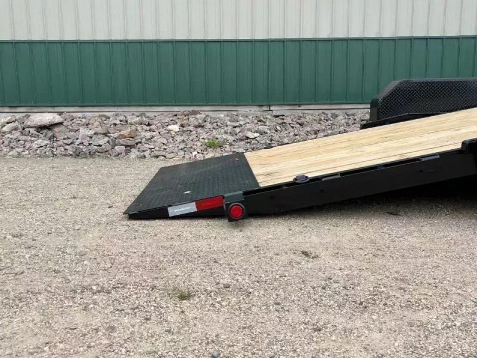 New 2027 22' 14k PJ Channel Equipment Tilt Trailer