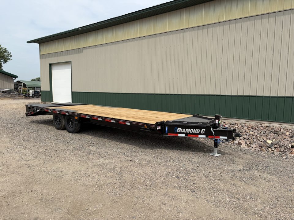 New 2027 24' 14k Diamond C DEC207 Deckover Trailer