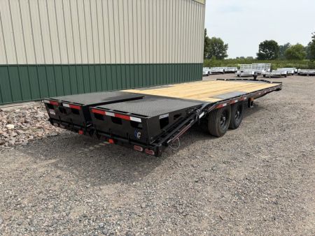 New 2027 24' 14k Diamond C DEC207 Deckover Trailer