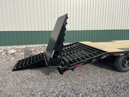 New 2027 24' 14k Diamond C DEC207 Deckover Trailer