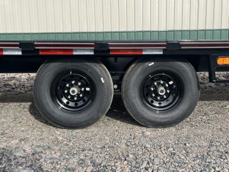 New 2027 24' 14k Diamond C DEC207 Deckover Trailer