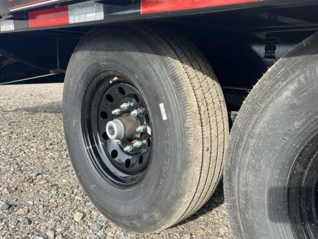 New 2027 24' 14k Diamond C DEC207 Deckover Trailer