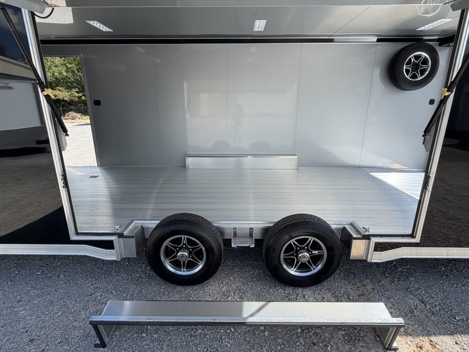 New 2027 8.5X28 inTech RACE TRAILER