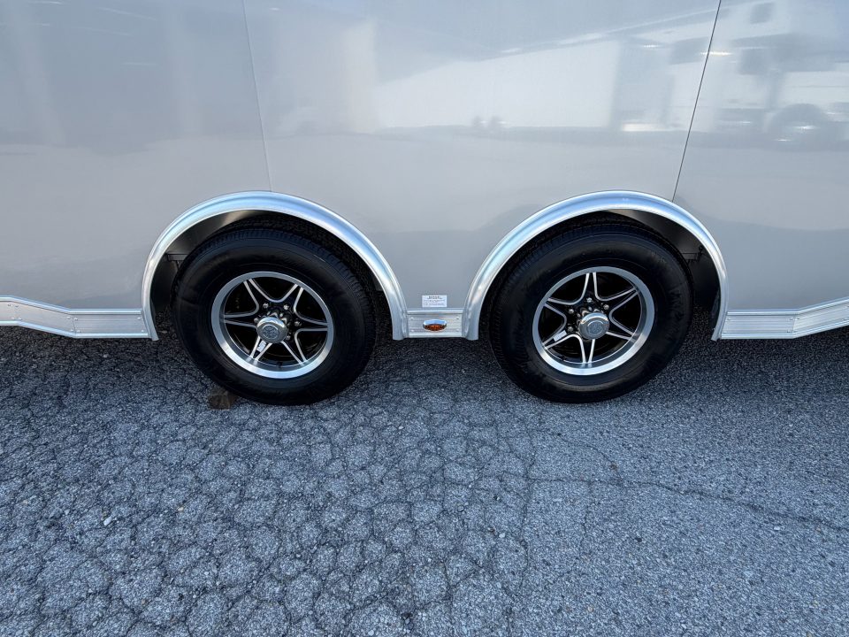 New 2027 8.5X24 iNTECH Racing Trailer