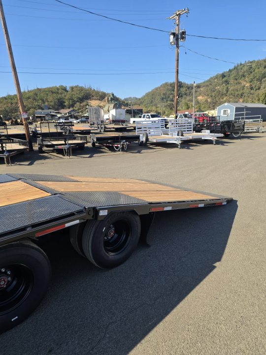 New 2027 Double A GHB208-30HBT GOOSENECK Equipment Trailer 30' W/HYDRAULIC DOVETAIL