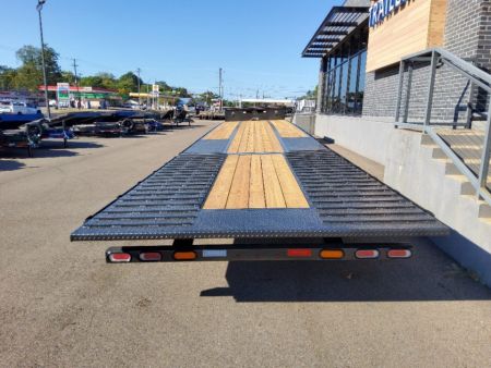 New 2027 Diamond C Trailers SDX216HDT 2.0 Step Deck
