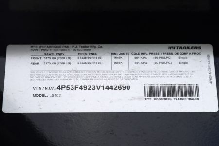 New 2027 8.5X40 PJ Gooseneck Equipment Trailer