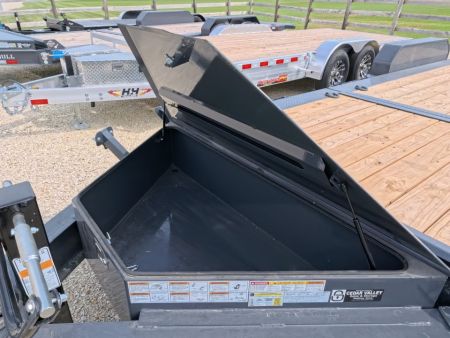 New 2027 Iron Bull 81 x 22 (16+6) TWB Tilt Trailer