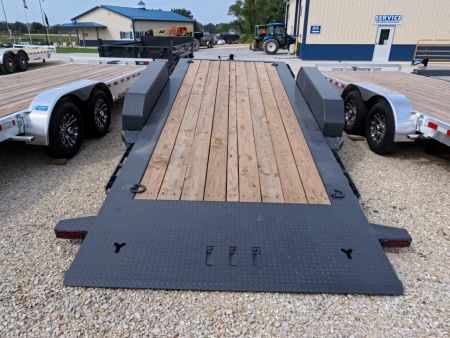New 2027 Iron Bull 81 x 22 (16+6) TWB Tilt Trailer