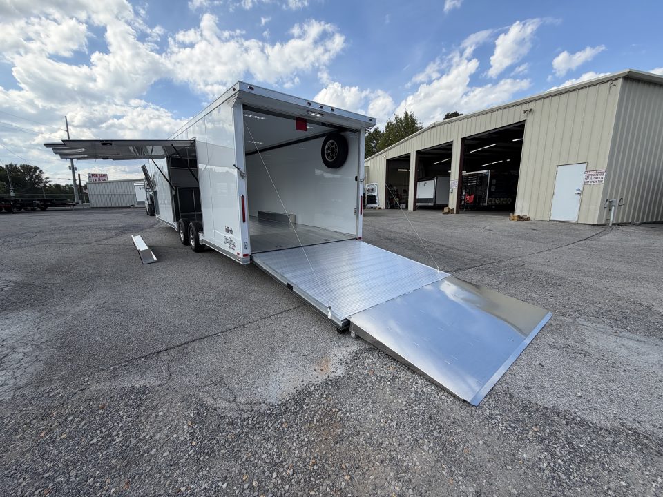 New 2027 8.5X28 inTech Race Trailer