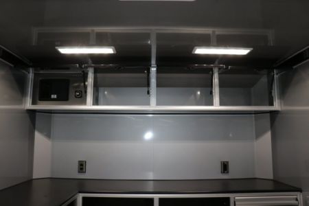 New 2027 8.5X32 iNTECH RACE TRAILER