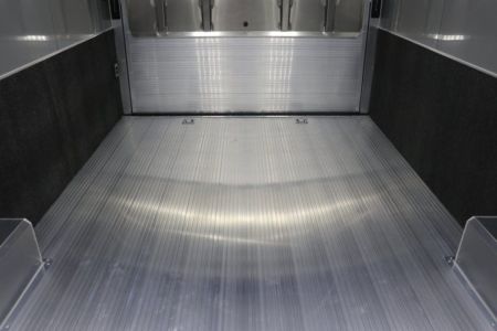 New 2027 8.5X32 iNTECH RACE TRAILER
