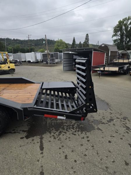 New CAR HAULER 2027 DOUBLE A 8X20 ROCK CRAWLER DRIVE OVER FENDERS DOVETAIL 14,000 GVWR TRAILER BLACK