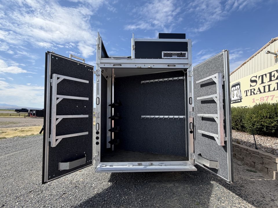 Used 2023 Lakota 4H LQ - BH8423T2S