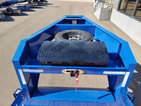 New 2027 Diamond C Trailers HXD210-GN Flatbed Trailer