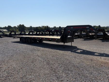 New 2027 MAXXD 102 X32' 30K Hydraulic Dovetail Gooseneck Trailer