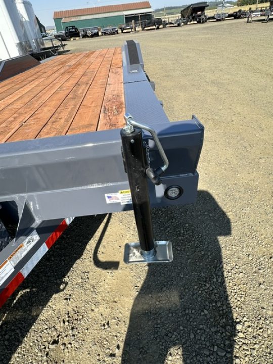 New 2026 Versatile Trailers HD8.5X24/14KRC Flatbed Trailer