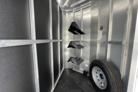 New 2026 Shadow White 3 Horse Bumperpull Slant Trailer / Livestock Trailer with Removable Dividers and Tack Room Horse Trailer