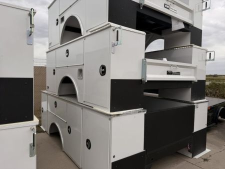 New 2026 CM Truck Beds CMG 98/78VVWWMLG2M