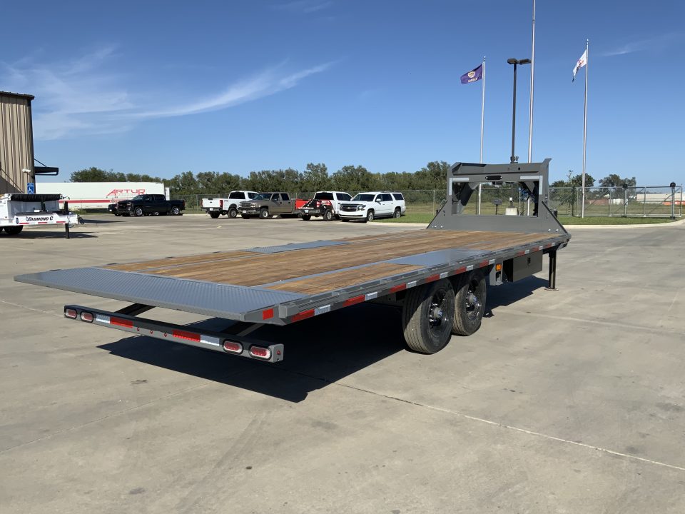 New 2027 Diamond C 102 X 24 DET210 Gooseneck Deckover Tilt Trailer