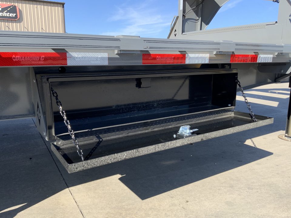 New 2027 Diamond C 102 X 24 DET210 Gooseneck Deckover Tilt Trailer