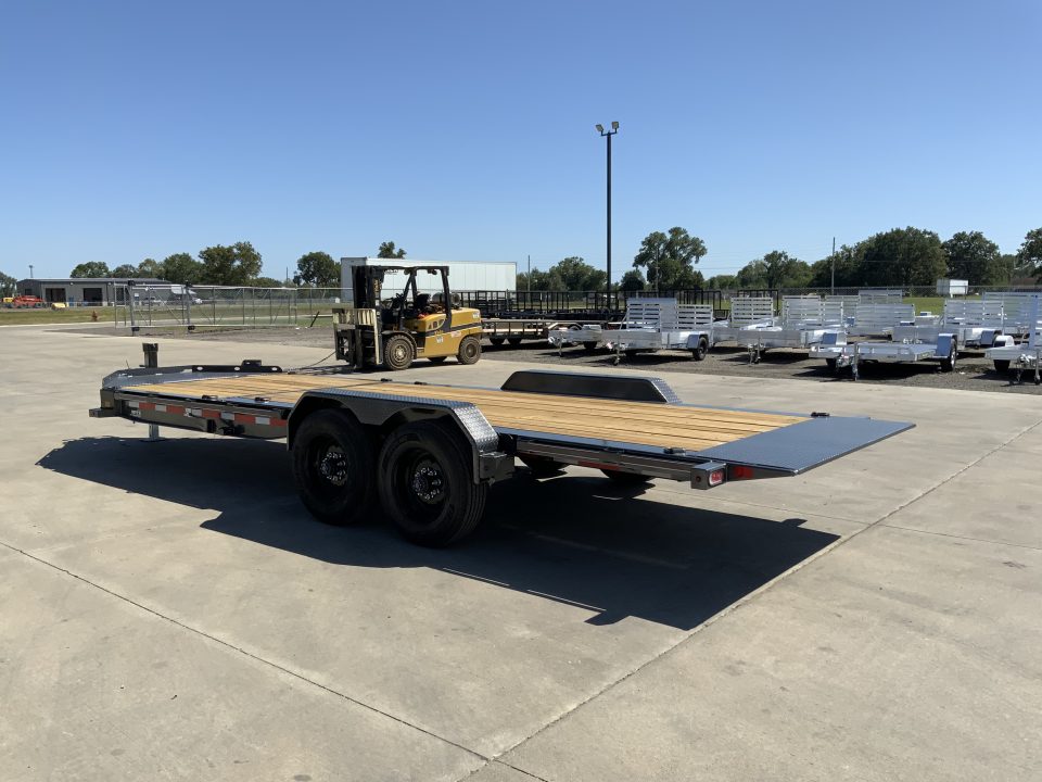 New 2027 Diamond C 82 X 22 HDT210 Equipment Tilt Trailer