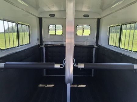 New 2027 Homesteader 2 Horse Straight Load Warmblood Trailer Two-Tone