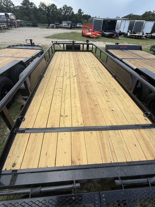 New 2027 PJ Trailers P8 83 X 20 TA PIPETOP Utility Trailer