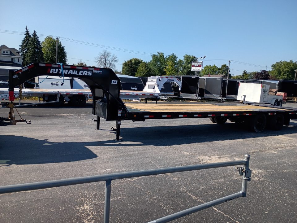 New 2027 PJ Trailers LD322
