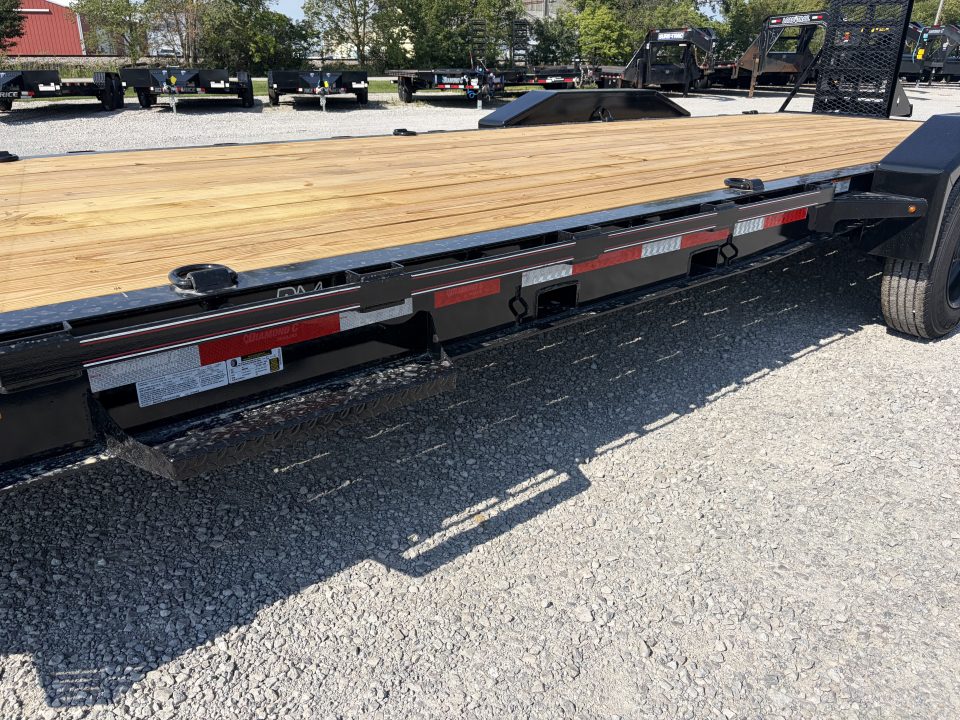 New 2027 Diamond C Trailers LPX208L22X82 (82" X 22') 18K (Pacesetter Ed.) Equipment Trailer