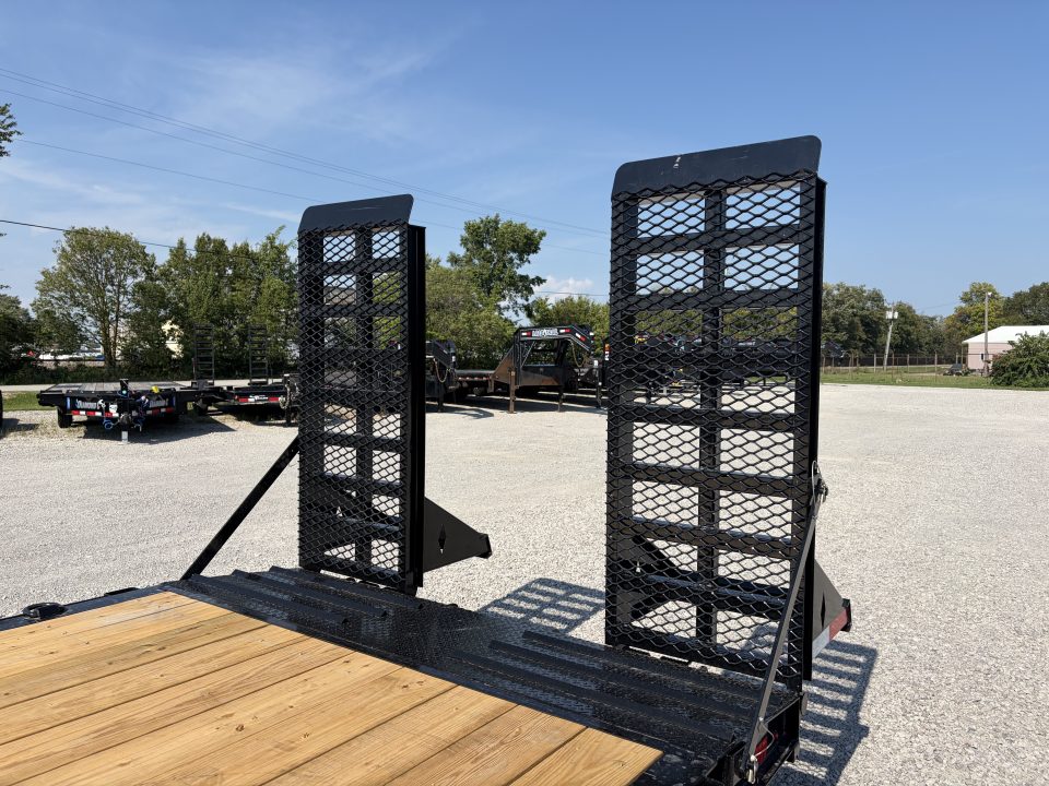 New 2027 Diamond C Trailers LPX208L22X82 (82" X 22') 18K (Pacesetter Ed.) Equipment Trailer